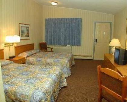 Country Lane Inn & Suites Swift Current Room photo